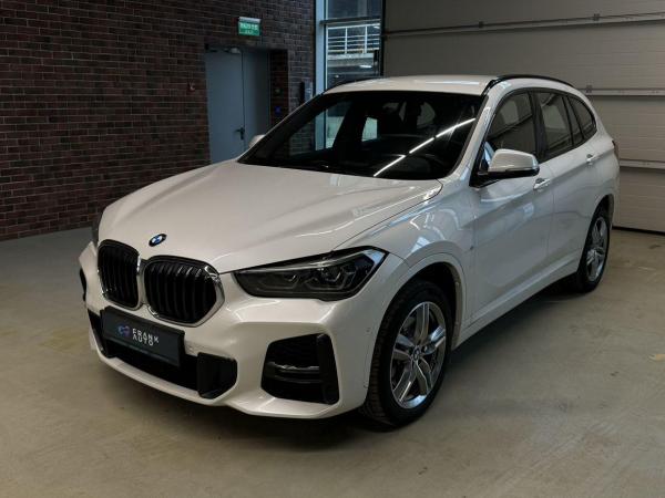 BMW X1, 2020 год выпуска с двигателем Бензин, 3 300 000 RUB в г. Москва