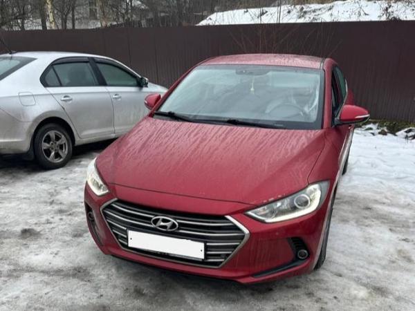 Hyundai Elantra, 2017 год выпуска с двигателем Бензин, 1 400 000 RUB в г. Смоленск