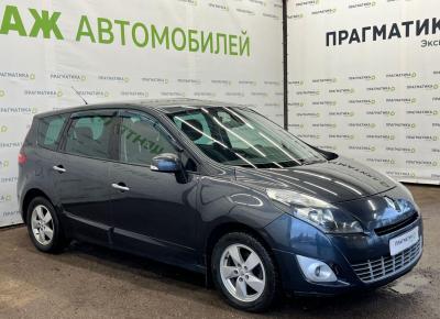 Фото Renault Scenic