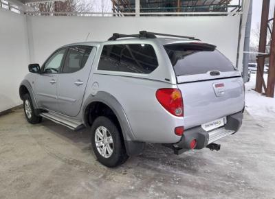 Фото Mitsubishi L200