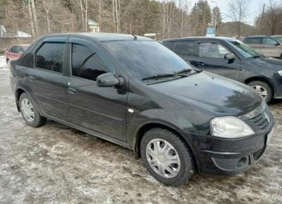 Фото Renault Logan