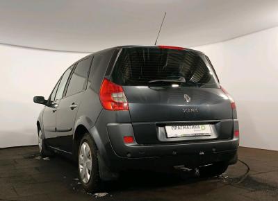 Фото Renault Scenic