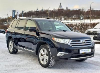 Фото Toyota Highlander