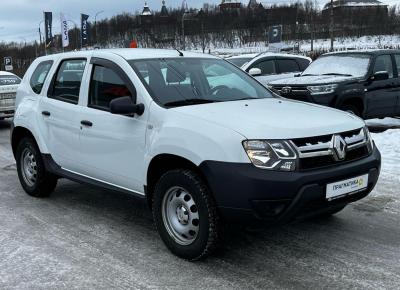 Фото Renault Duster