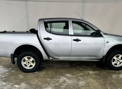 Фото Mitsubishi L200