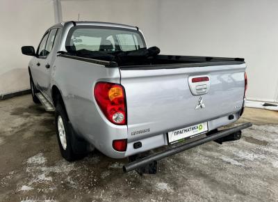 Фото Mitsubishi L200