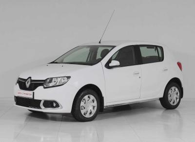 Фото Renault Sandero