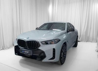 Фото BMW X6