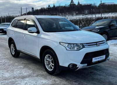 Фото Mitsubishi Outlander