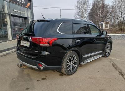 Фото Mitsubishi Outlander