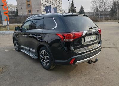 Фото Mitsubishi Outlander