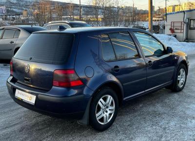 Фото Volkswagen Golf