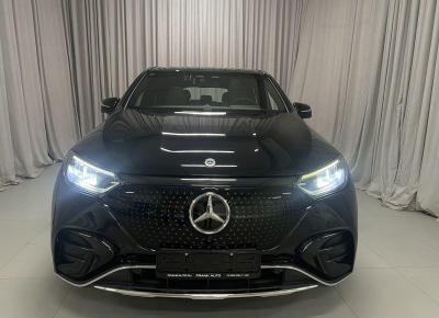 Фото Mercedes-Benz EQE SUV