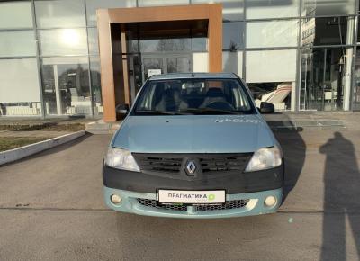 Фото Renault Logan