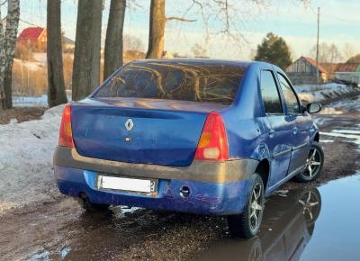 Фото Renault Logan