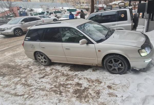 Subaru Legacy, 2000 год выпуска с двигателем Бензин, 570 000 RUB в г. Новосибирск