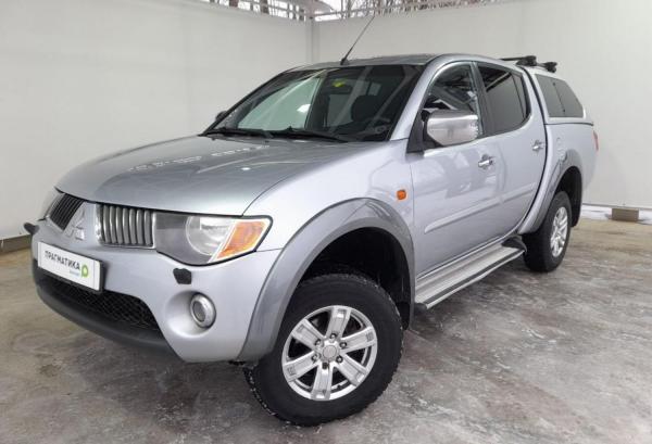 Mitsubishi L200, 2007 год выпуска с двигателем Дизель, 1 040 000 RUB в г. Петрозаводск