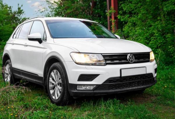 Volkswagen Tiguan, 2017 год выпуска с двигателем Бензин, 3 200 000 RUB в г. Челябинск