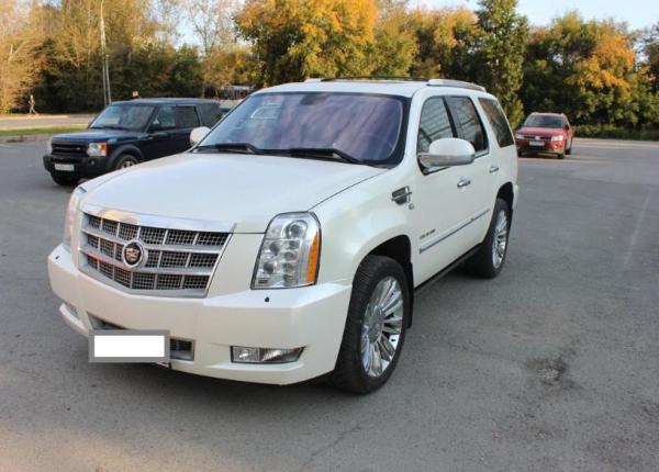 Cadillac Escalade, 2012 год выпуска с двигателем Бензин, 2 525 000 RUB в г. Екатеринбург