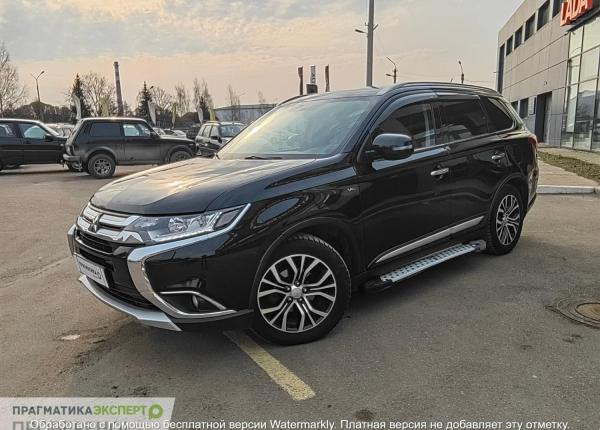 Mitsubishi Outlander, 2016 год выпуска с двигателем Бензин, 2 900 000 RUB в г. Великие Луки