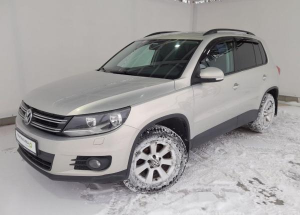 Volkswagen Tiguan, 2011 год выпуска с двигателем Бензин, 900 000 RUB в г. Петрозаводск