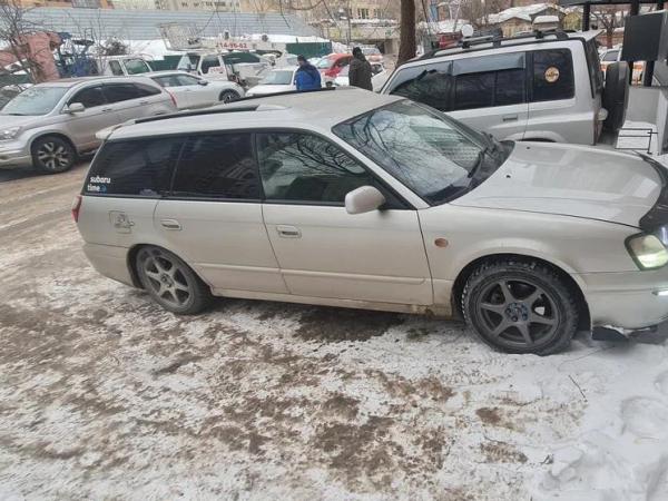 Subaru Legacy, 2000 год выпуска с двигателем Бензин, 570 000 RUB в г. Новосибирск