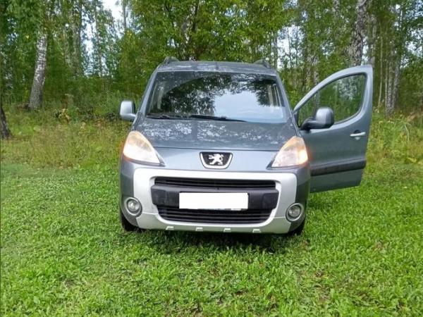 Peugeot Partner, 2012 год выпуска с двигателем Бензин, 770 000 RUB в г. Новосибирск