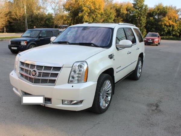 Cadillac Escalade, 2012 год выпуска с двигателем Бензин, 2 525 000 RUB в г. Екатеринбург