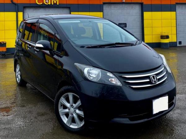 Honda Freed, 2010 год выпуска с двигателем Бензин, 1 130 000 RUB в г. Омск