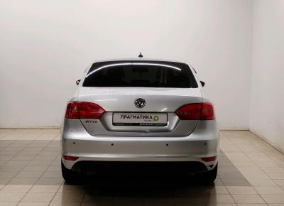Фото Volkswagen Jetta