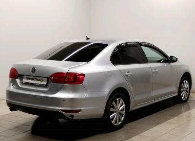 Фото Volkswagen Jetta