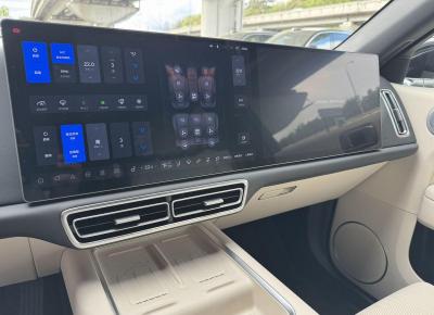Фото LiXiang L6