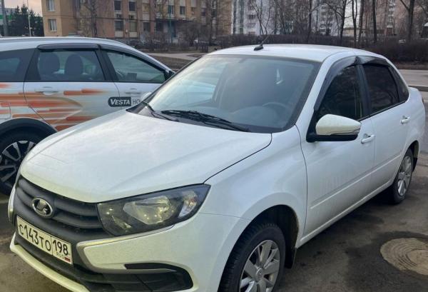 LADA (ВАЗ) Granta, 2022 год выпуска с двигателем Бензин, 779 000 RUB в г. Санкт-Петербург