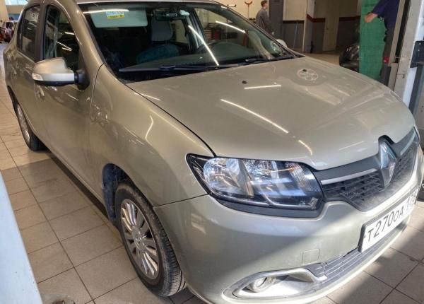 Renault Logan, 2015 год выпуска с двигателем Бензин, 749 000 RUB в г. Санкт-Петербург