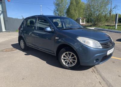 Фото Renault Sandero