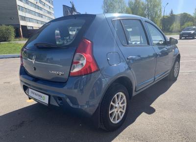 Фото Renault Sandero