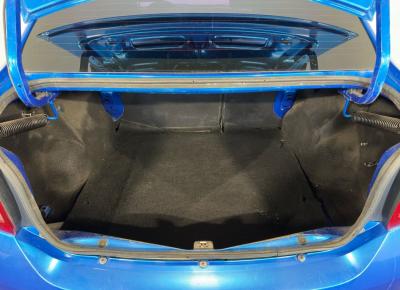 Фото Renault Logan