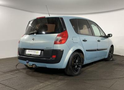 Фото Renault Scenic