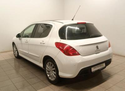 Фото Peugeot 308