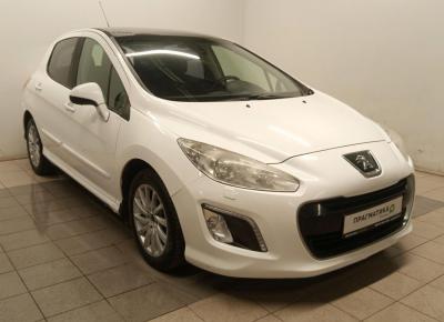 Фото Peugeot 308