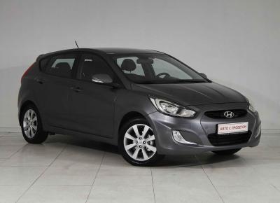 Фото Hyundai Solaris