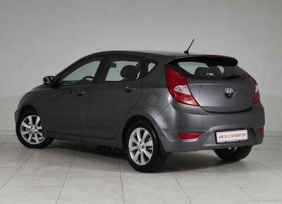 Фото Hyundai Solaris