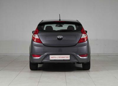 Фото Hyundai Solaris