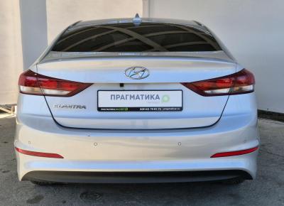 Фото Hyundai Elantra
