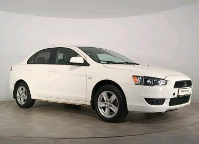 Фото Mitsubishi Lancer