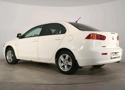 Фото Mitsubishi Lancer