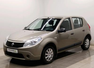 Фото Renault Sandero