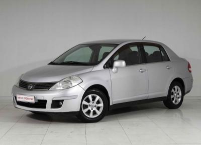 Фото Nissan Tiida