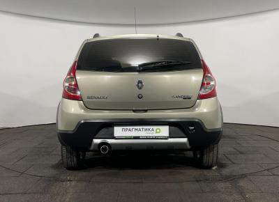 Фото Renault Sandero