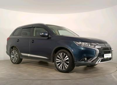 Фото Mitsubishi Outlander